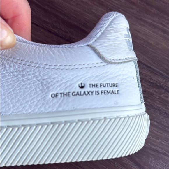 Cariuma White High-Top Sneakers Star Wars Limited Edition. Priced to sell! - Picture 4 of 6